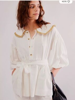 Free People Ivory Button-Up Blouse with Gold Scalloped Collar. Porto top